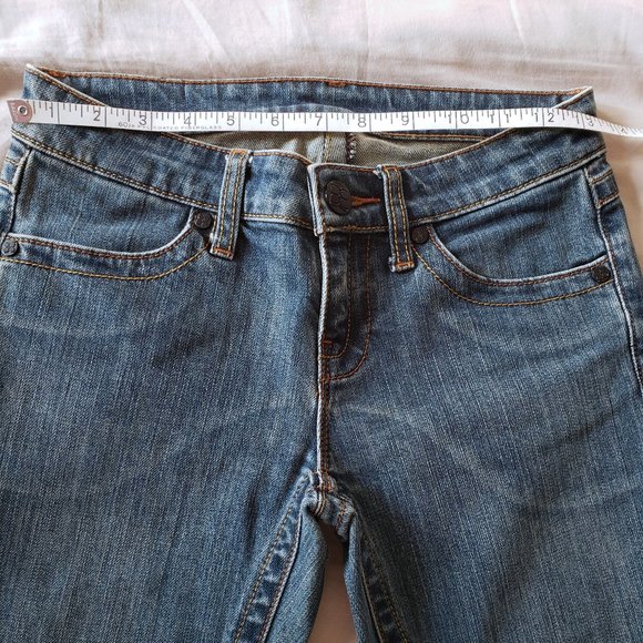 BCBG Aura Denim Sophie Twist Flare Jeans(size 25) - Picture 4 of 6